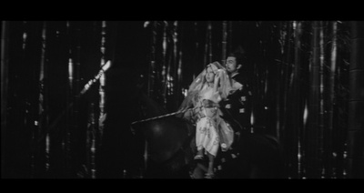 黑猫剧照的剧照