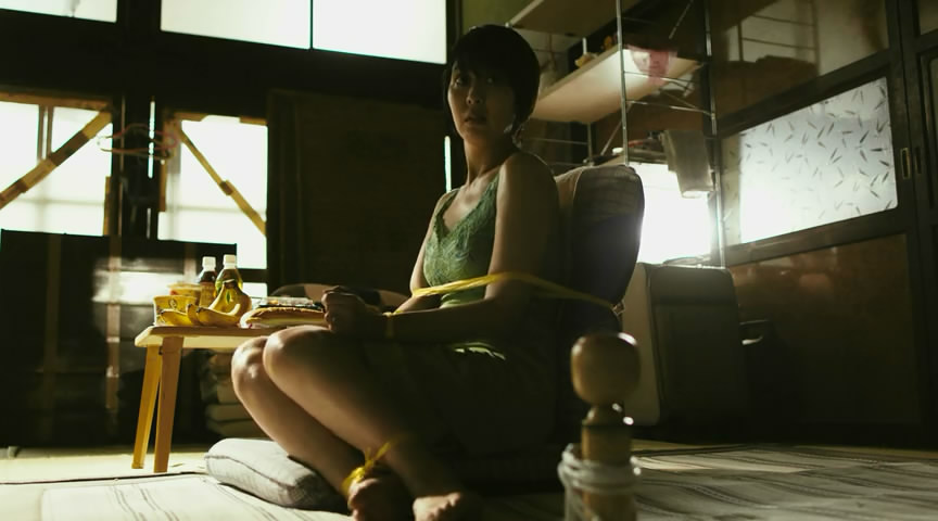 再见金钱，前往贫困村剧照的剧照