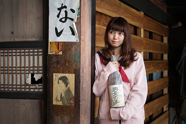 再见金钱，前往贫困村剧照的剧照