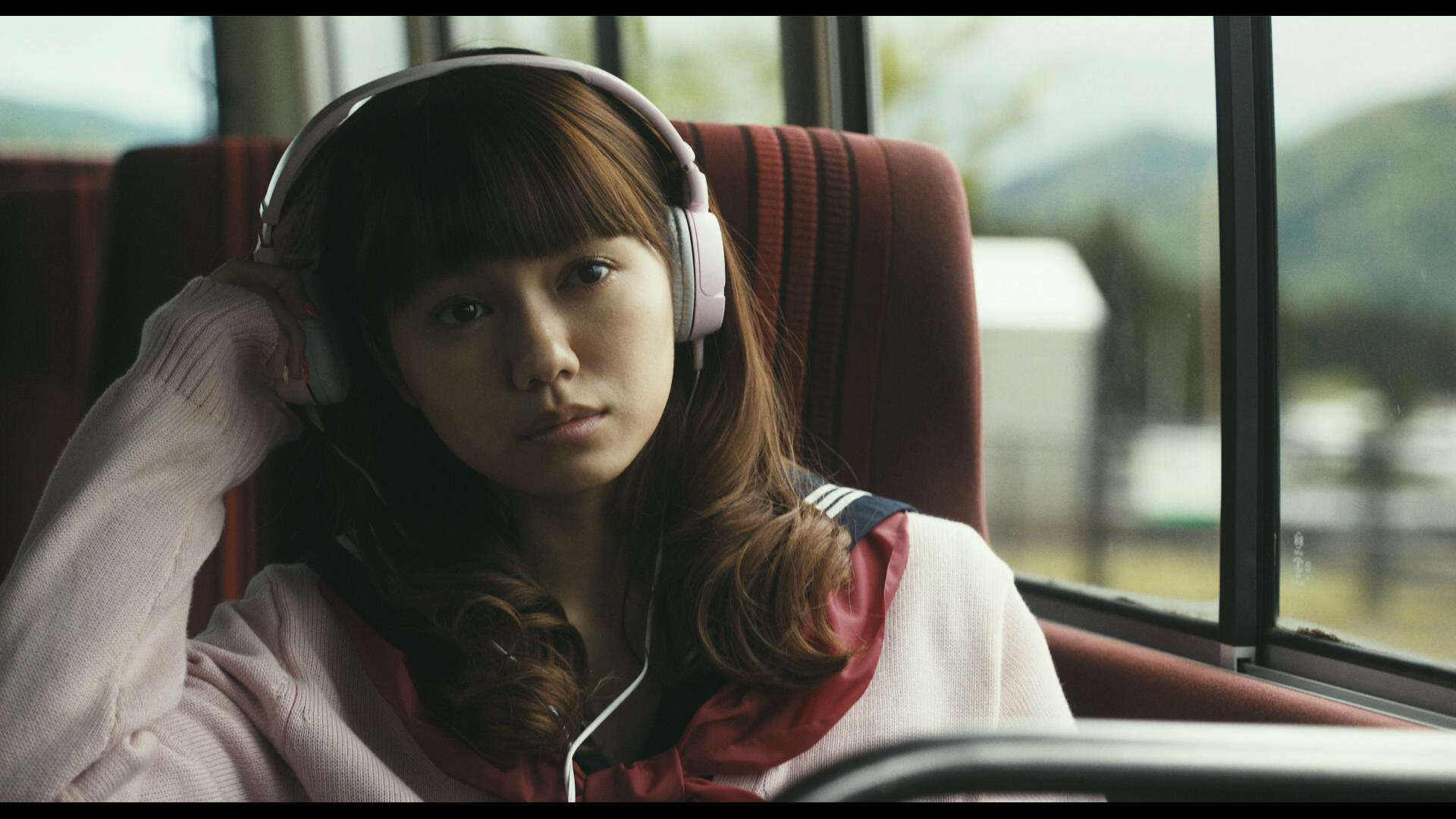 再见金钱，前往贫困村剧照的剧照