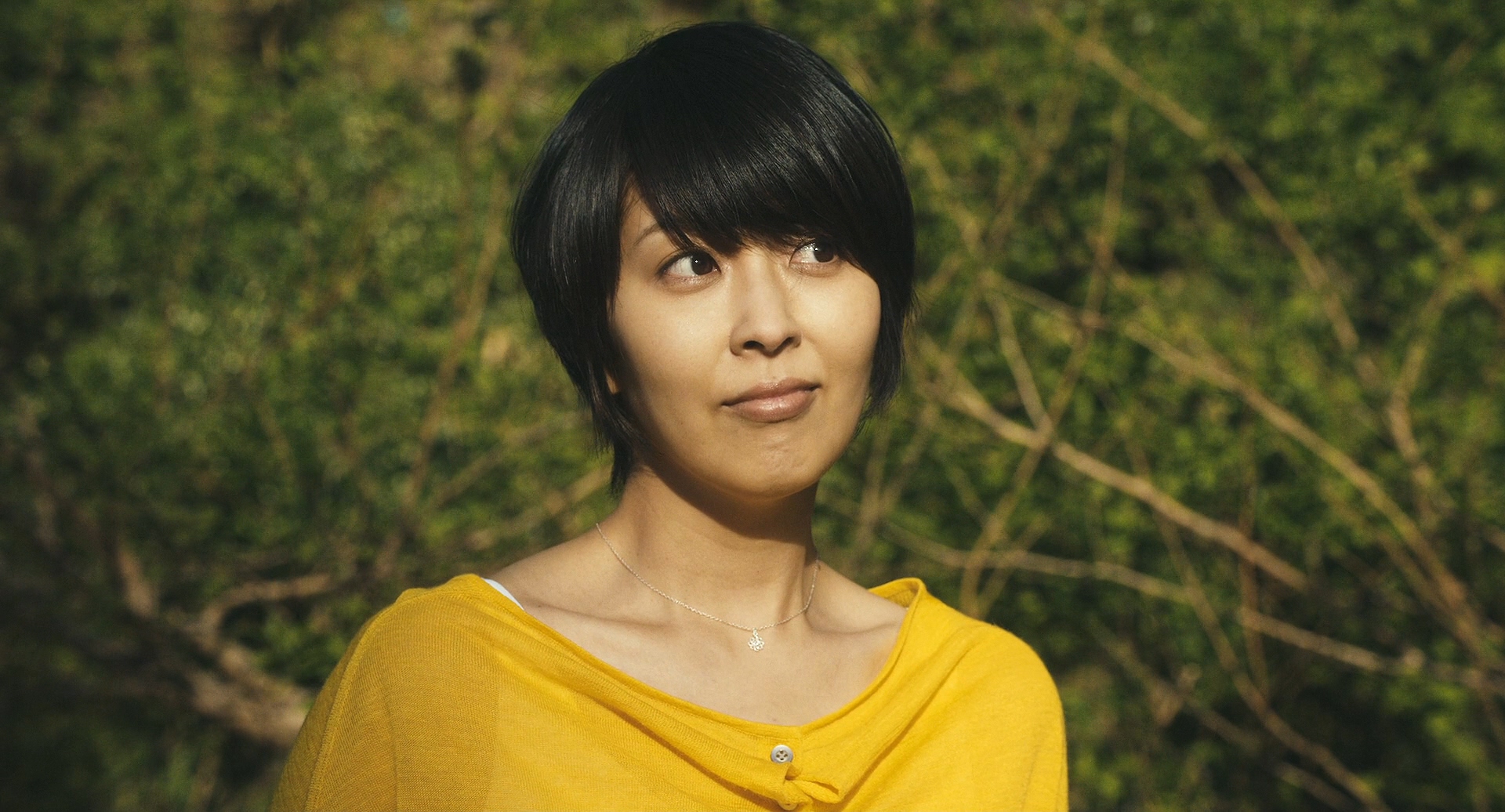 再见金钱，前往贫困村剧照的剧照