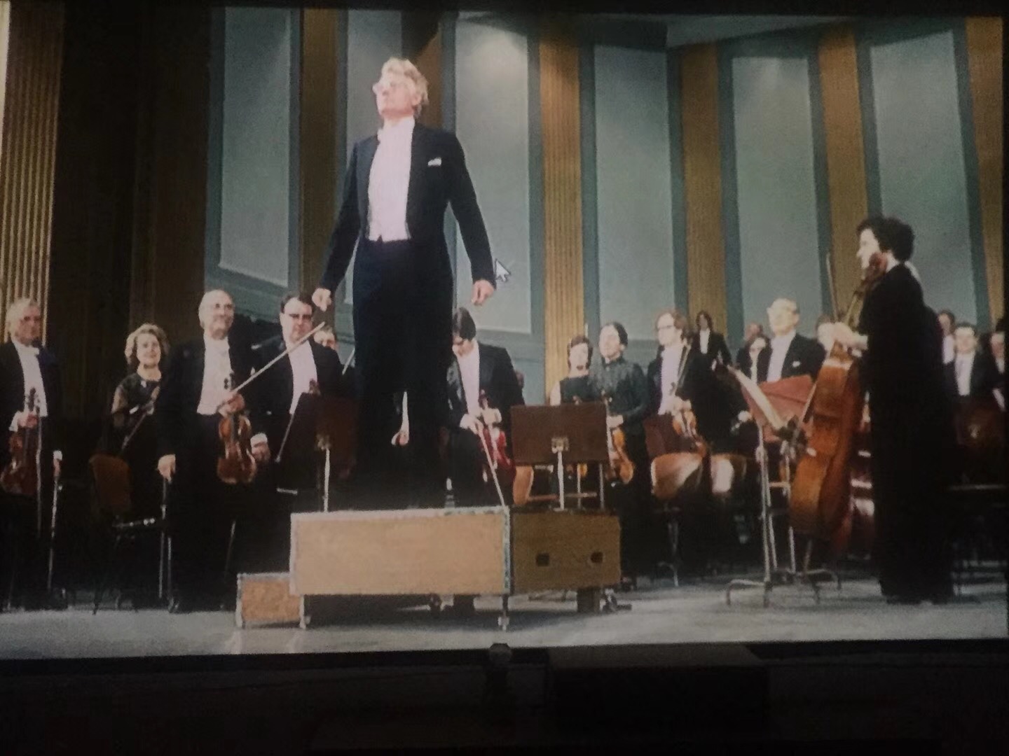 沉默的人剧照的剧照