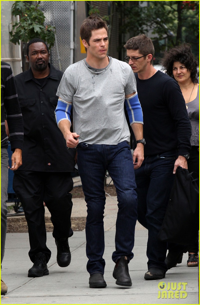 一触即发剧照的剧照