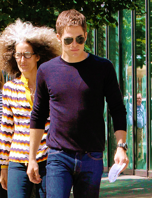 一触即发剧照的剧照