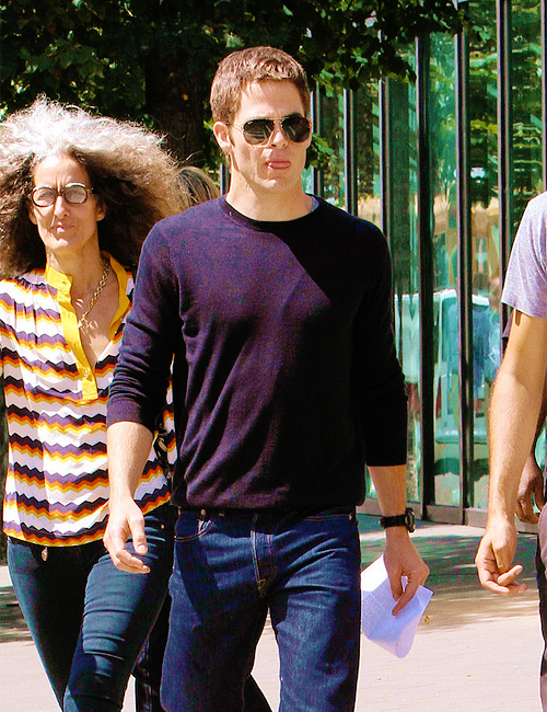 一触即发剧照的剧照