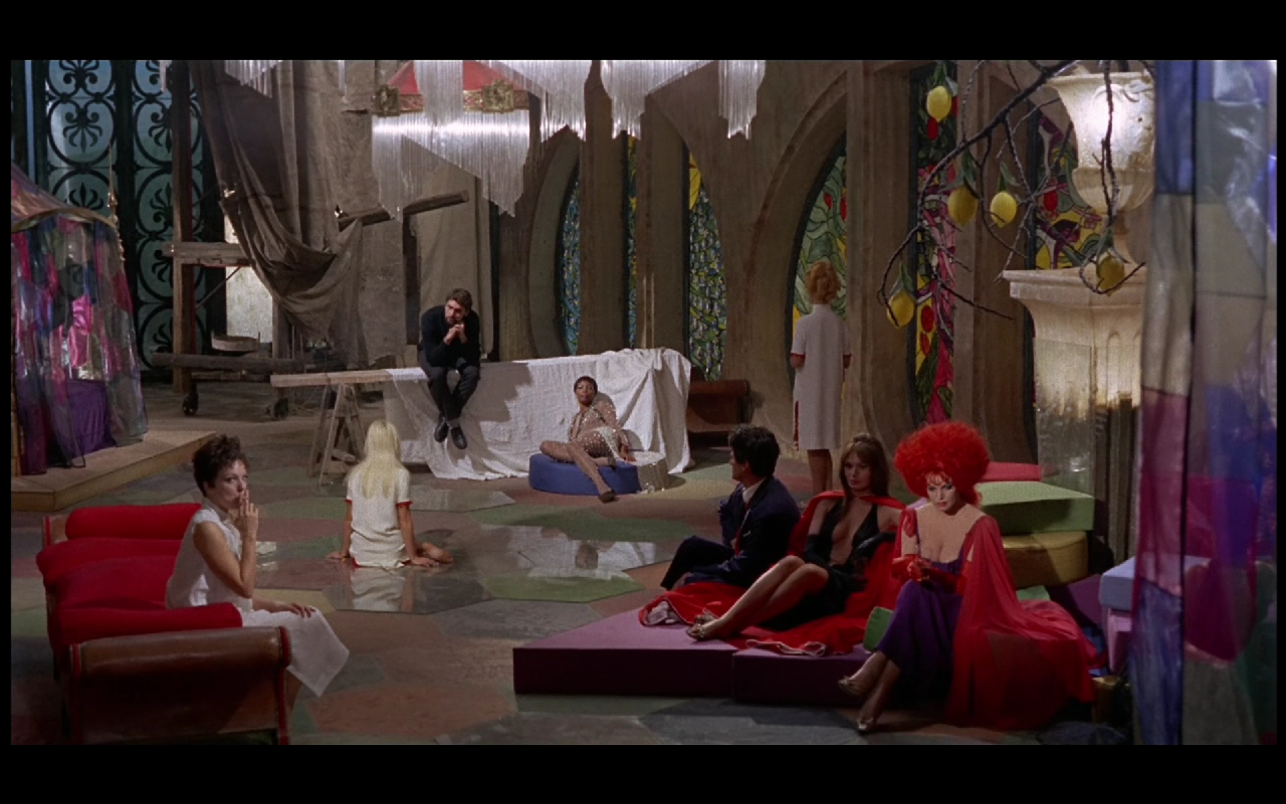 朱丽叶与魔鬼剧照的剧照