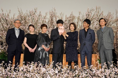 哀悼人剧照的剧照