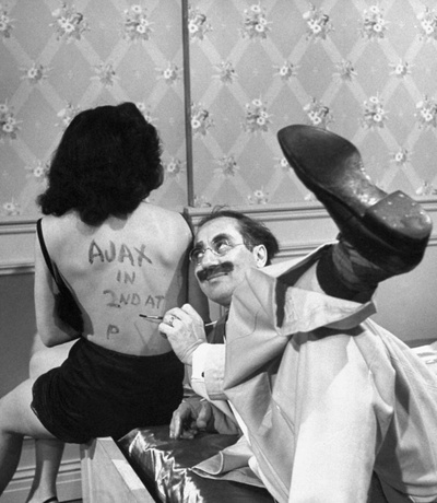 卡萨布兰卡之夜剧照的剧照