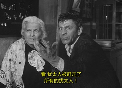 大街上的商店剧照的剧照