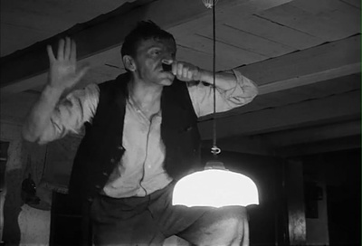 大街上的商店剧照的剧照