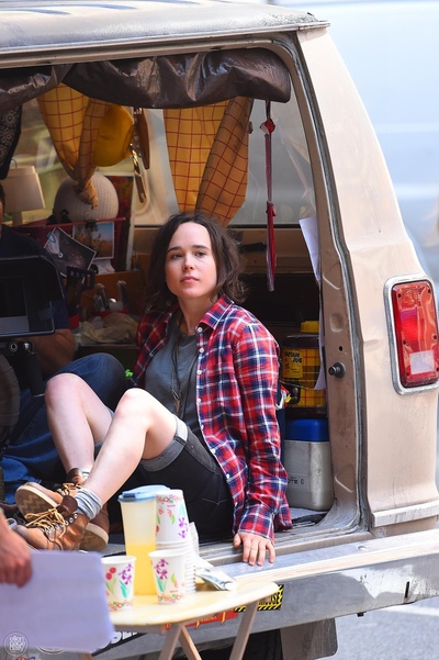 塔卢拉剧照的剧照