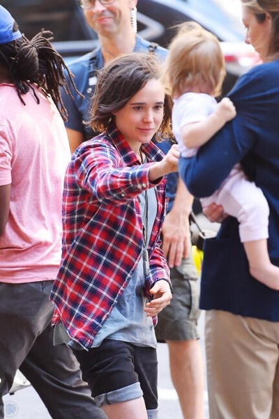 塔卢拉剧照的剧照