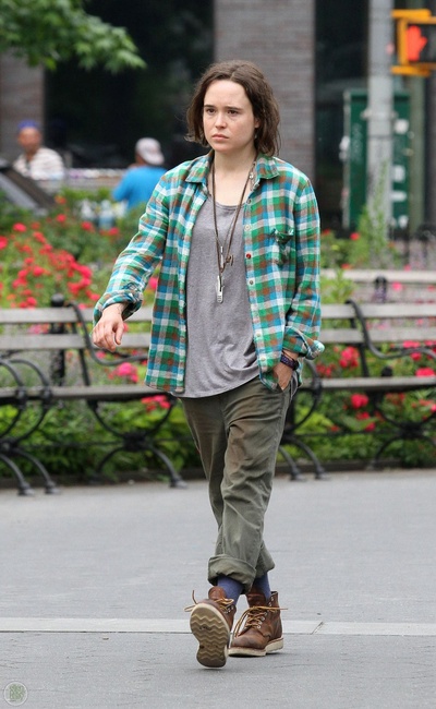 塔卢拉剧照的剧照