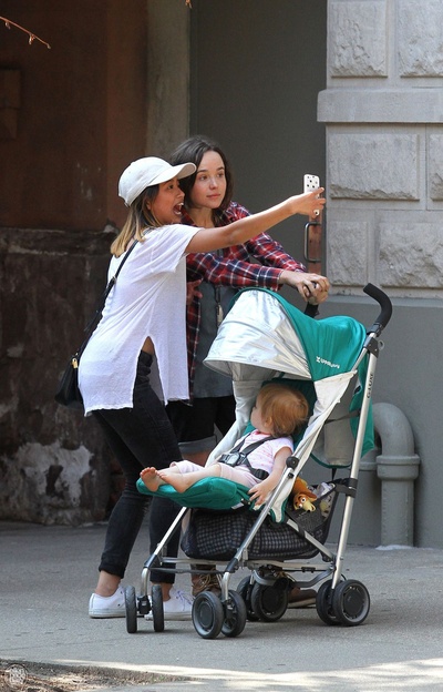 塔卢拉剧照的剧照