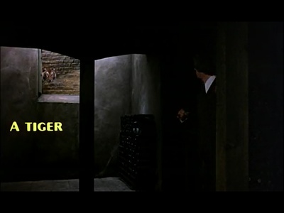 救命！剧照的剧照