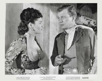 邊塞麗春花剧照的剧照