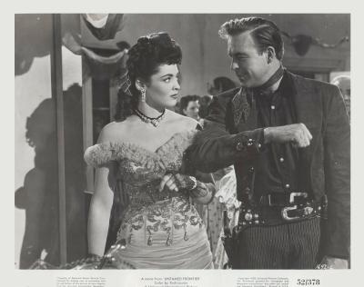 邊塞麗春花剧照的剧照