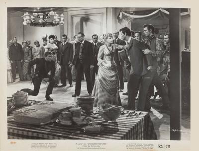 邊塞麗春花剧照的剧照