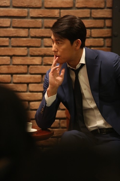 绝密跟踪剧照的剧照