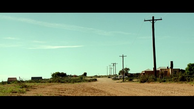 陌生之地剧照的剧照