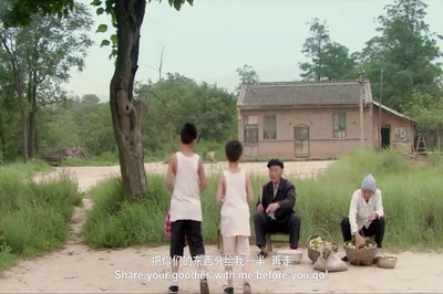 有人赞美聪慧，有人则不剧照的剧照