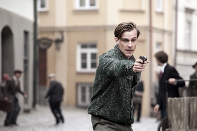 堡垒坚石剧照的剧照