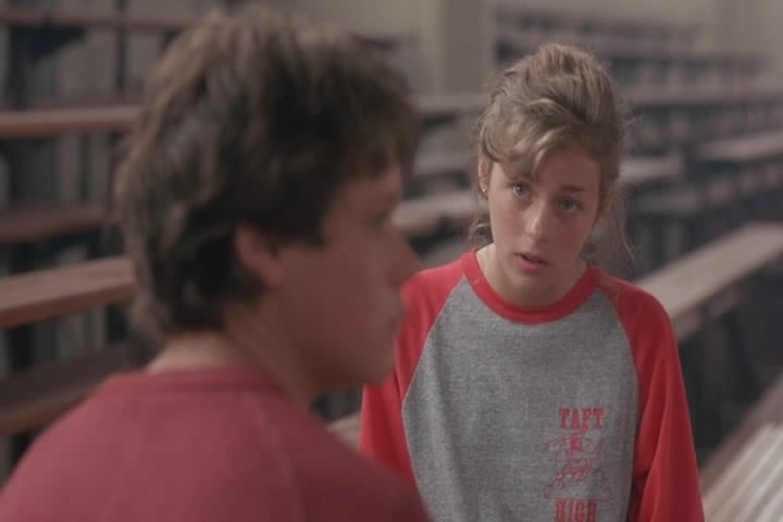 屋顶上的男孩剧照的剧照