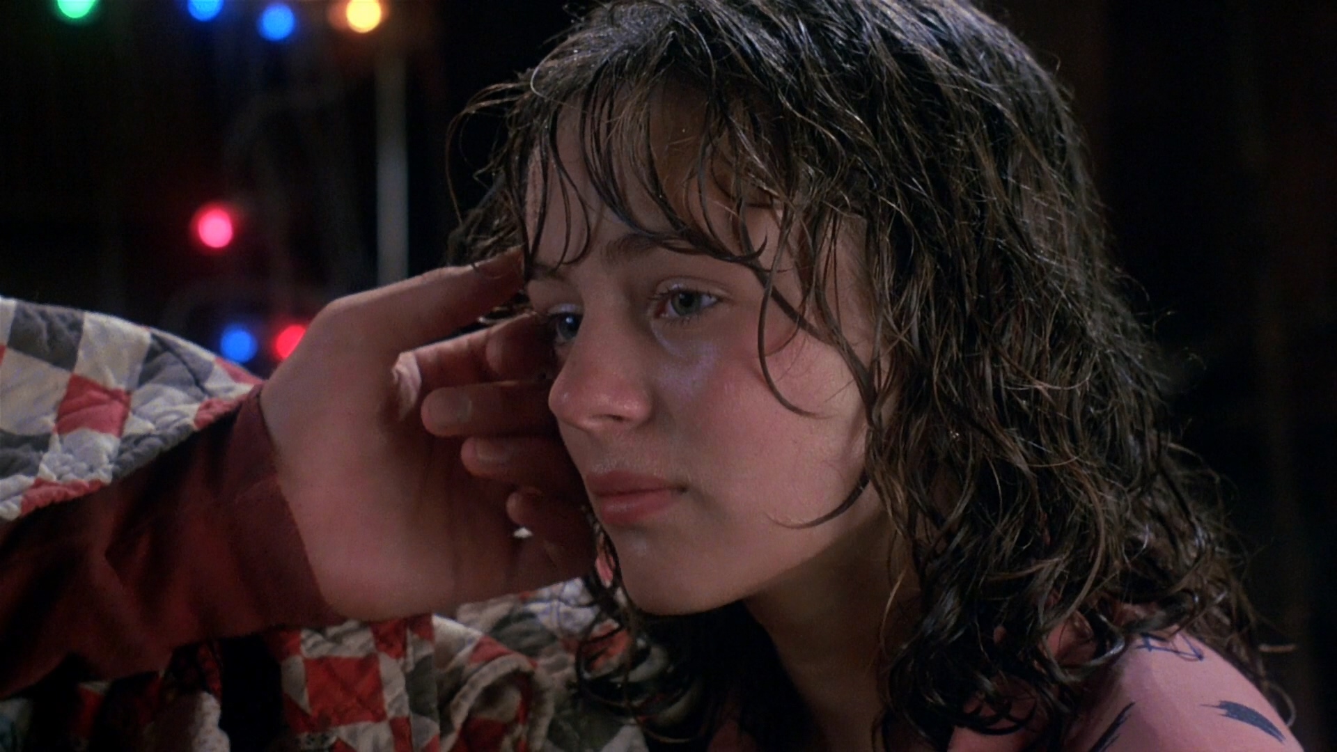 屋顶上的男孩剧照的剧照