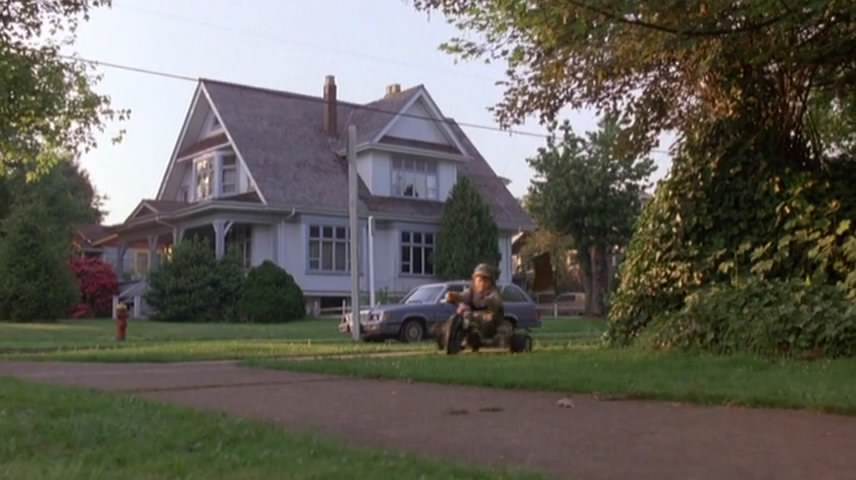 屋顶上的男孩剧照的剧照