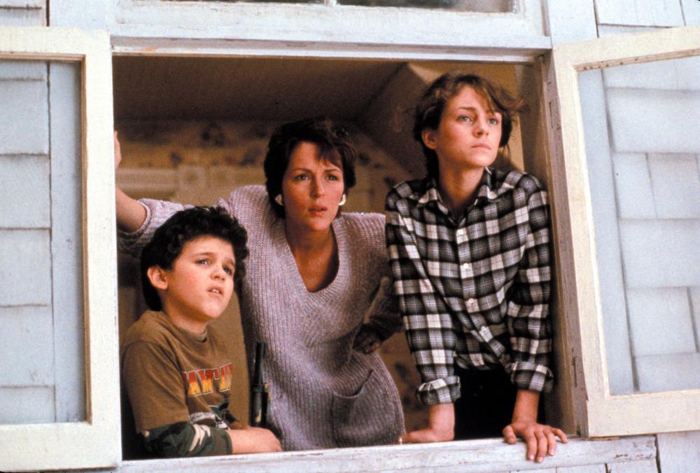 屋顶上的男孩剧照的剧照