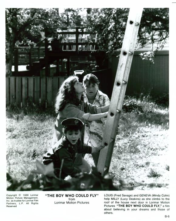 屋顶上的男孩剧照的剧照