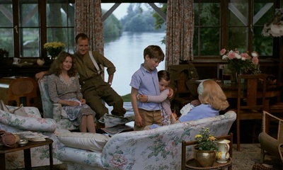 希望与荣耀剧照的剧照