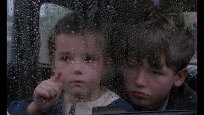 希望与荣耀剧照的剧照