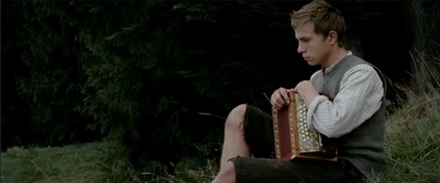 出租男孩剧照的剧照