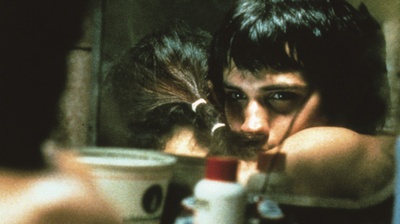 爱情是狗娘剧照的剧照