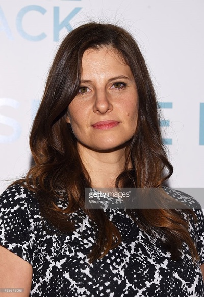 微笑回应剧照的剧照