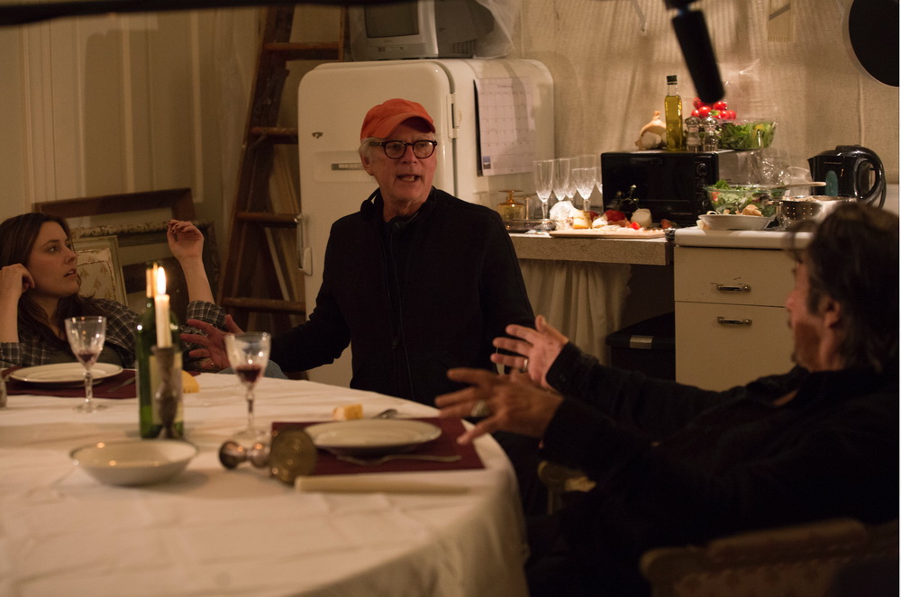 低入尘埃剧照的剧照