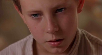 战火遗孤剧照的剧照