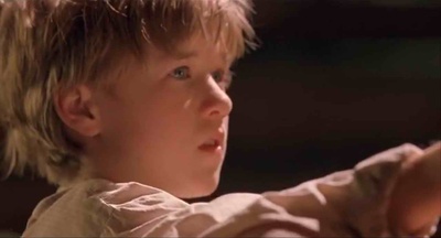 战火遗孤剧照的剧照