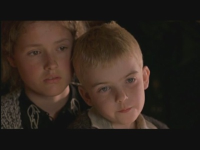 战火遗孤剧照的剧照