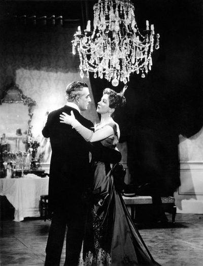 伯爵夫人的耳环剧照的剧照