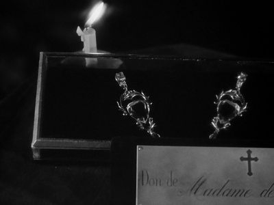 伯爵夫人的耳环剧照的剧照