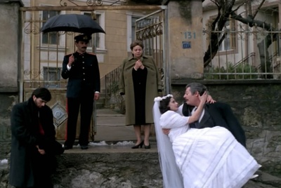 养蜂人剧照的剧照