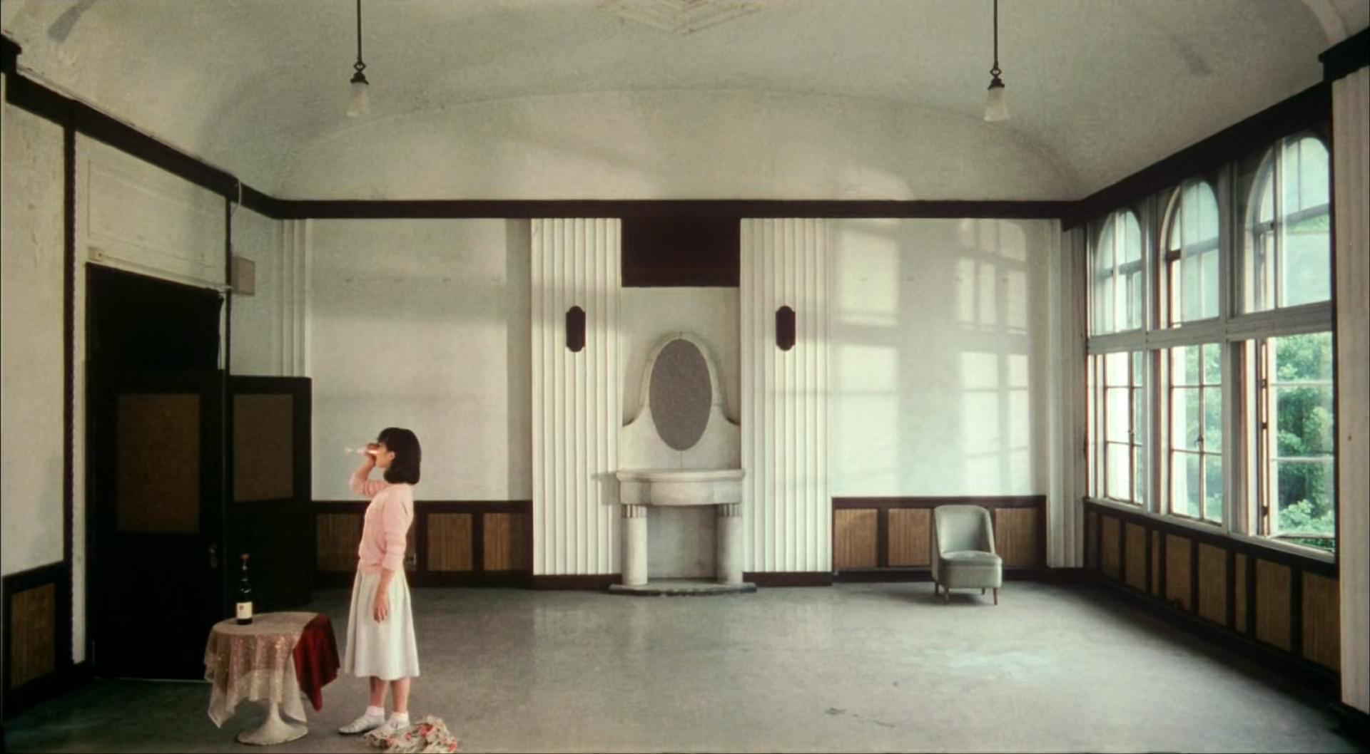 女郎漫游仙境剧照的剧照