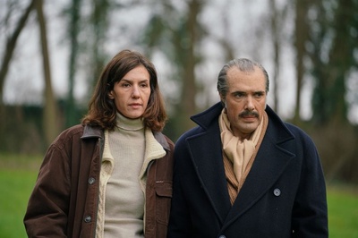 阿德尔曼夫妇剧照的剧照