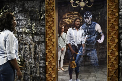 周六夜现场：查德维克·博斯曼/Cardi B剧照的剧照