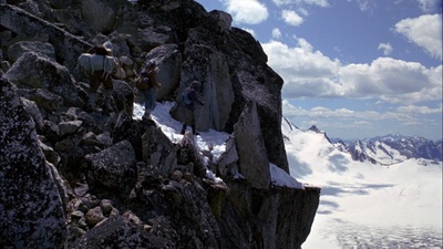 天劫余生剧照的剧照