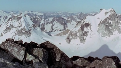 天劫余生剧照的剧照