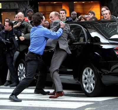 窗台上的男人剧照的剧照