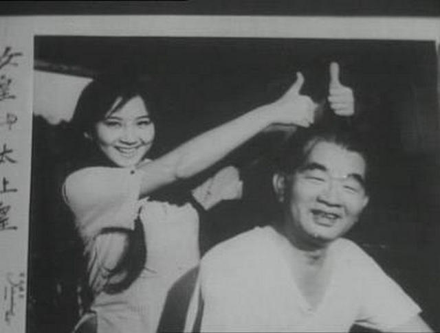 兔女郎剧照的剧照